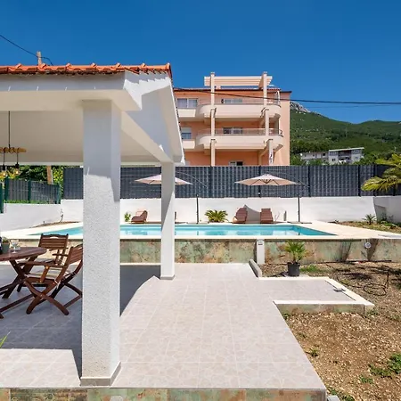 Villa Mattanna With Private Pool And 2 Electric Bicycles Kaštel Stari
