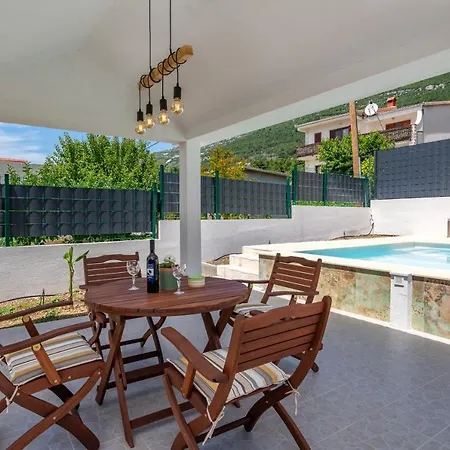 Villa Mattanna With Private Pool And 2 Electric Bicycles Kaštel Stari