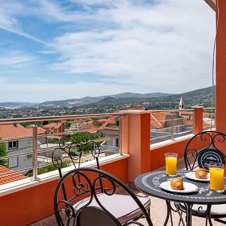 Mattanna With Private Pool And 2 Electric Bicycles Kaštel Stari