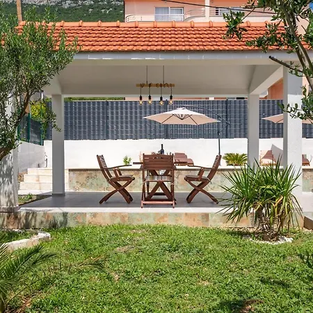 Villa Mattanna With Private Pool And 2 Electric Bicycles Kaštel Stari
